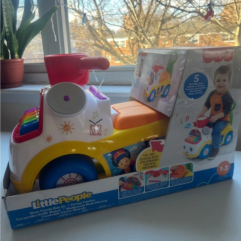 Fisher-Price Little People Music Parade Ride-On